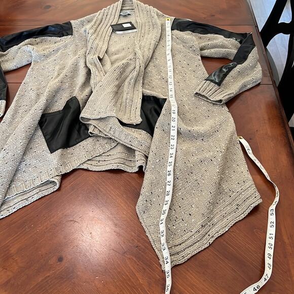 Yaira Taupe Flecked Cardigan Sweater with Black Faux Leather Accents Size Large - Picture 10 of 11